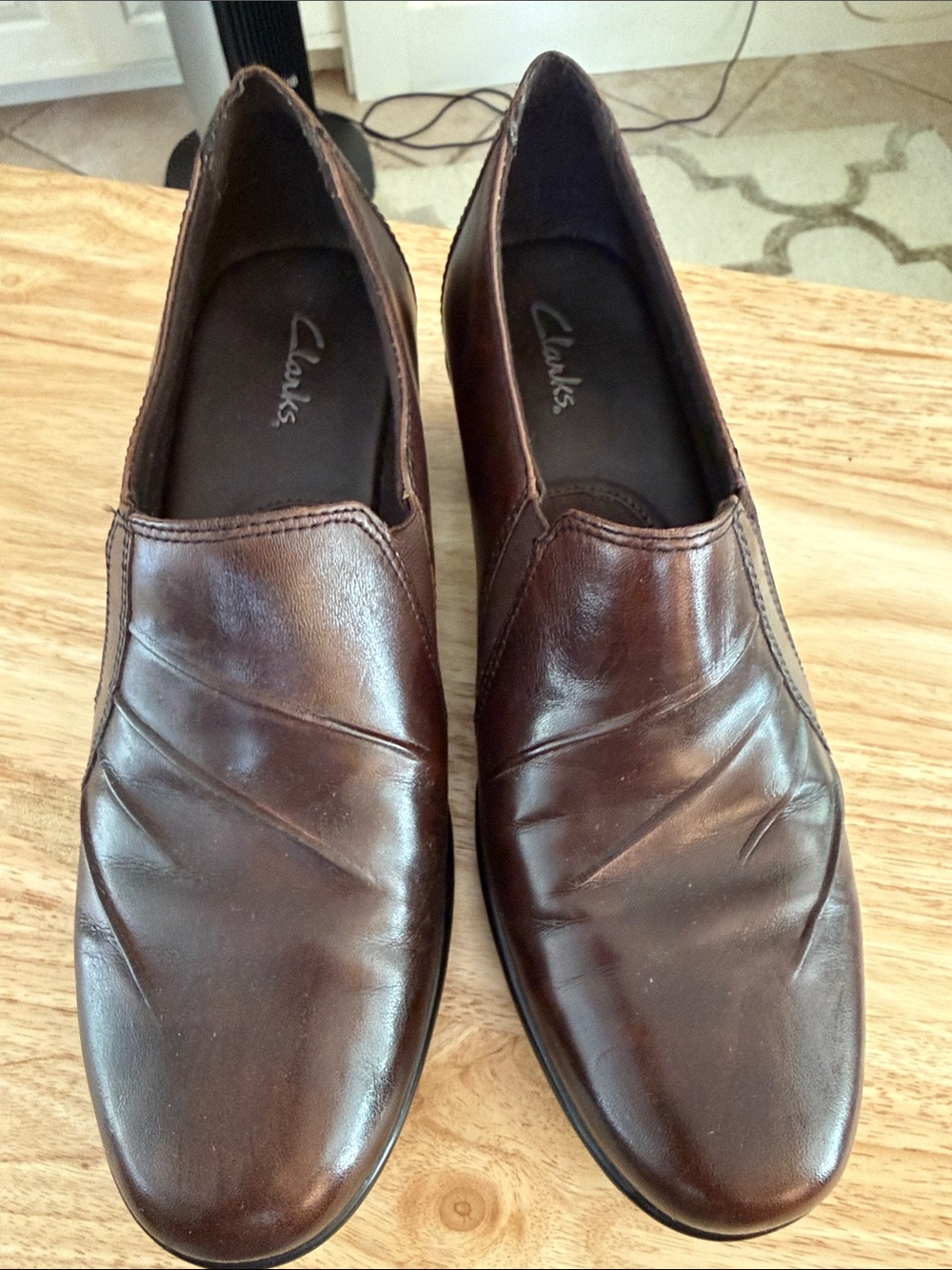 Clarks Women’s Dark Brown Leather Slip-On Loafers